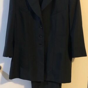 Le Suit Classic Black Blazer and Pants